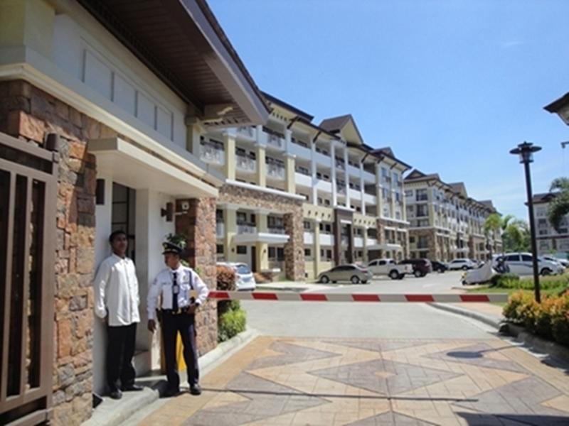 The Oasis Davao Condotel Eksteriør billede