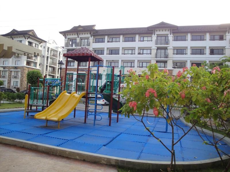 The Oasis Davao Condotel Eksteriør billede